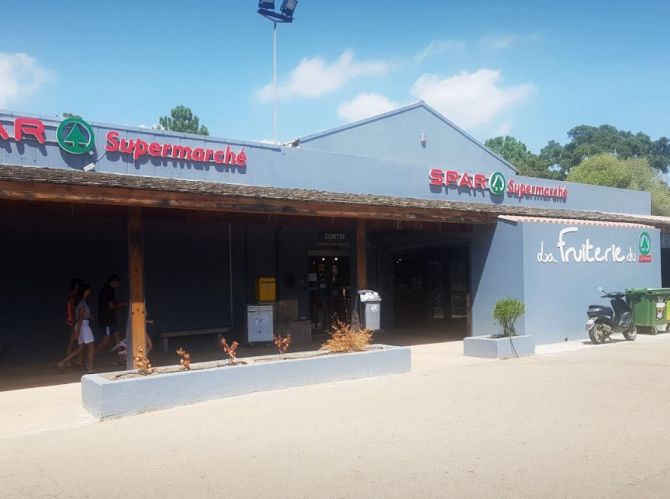 Supermarché Spar de Sainte Lucie de Porto-Vecchio